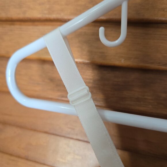 Montgmery Ward Chemise Nightgown Size 10/32 White Nylon Lace Trim Size XS/S - Picture 7 of 8